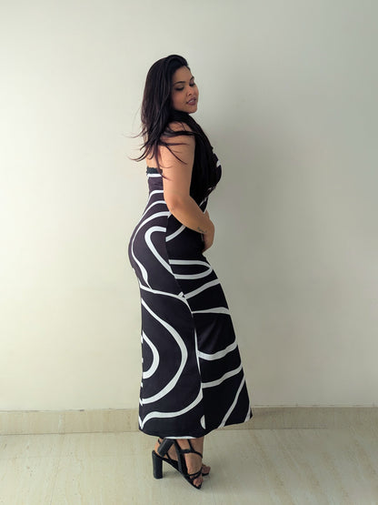 Cheekee Noir Wave Strapless Maxi Dress 🖤🤍