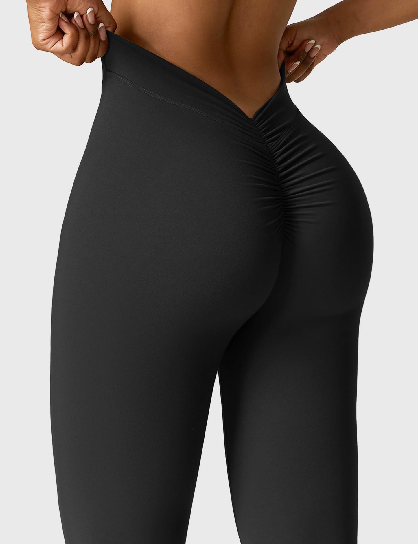 Cheekee V-back Flared Leggings