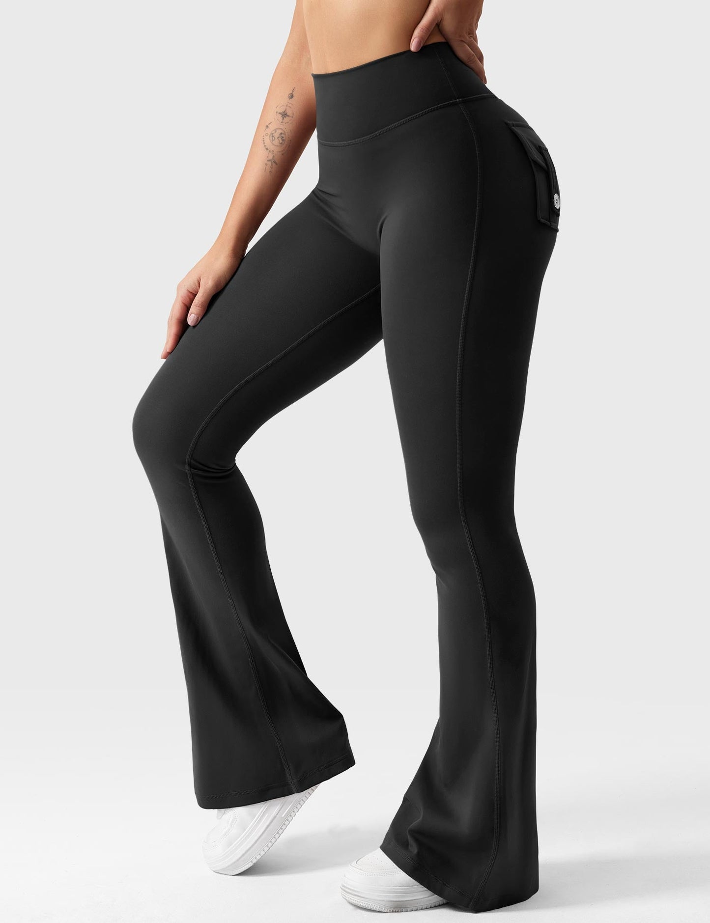Cheekee V-back Flared Leggings